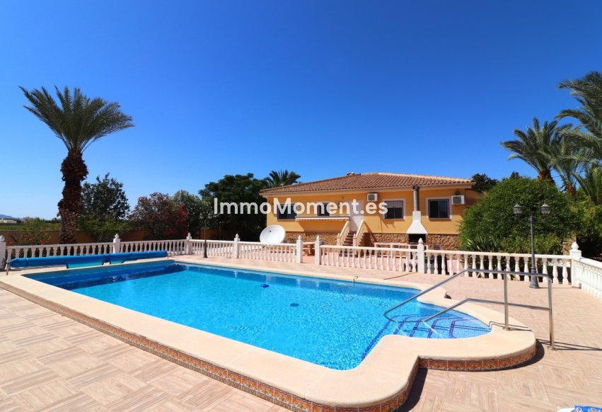 Resale - Detached villa - Catral - Catral Centro