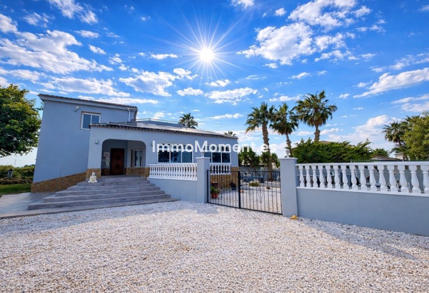 Resale - Detached villa - Catral - Catral Centro