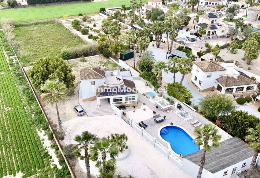 Resale - Detached villa - Catral - Catral Centro