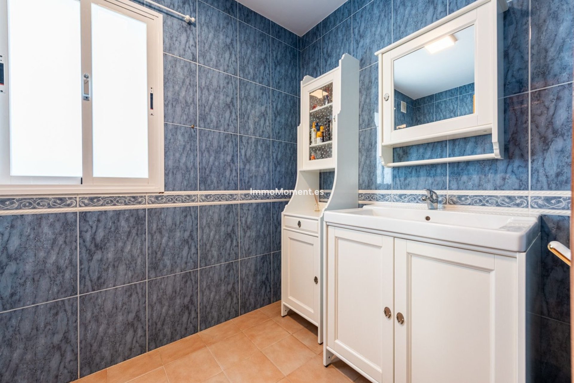 Resale - Detached villa - Estepona - Atalaya