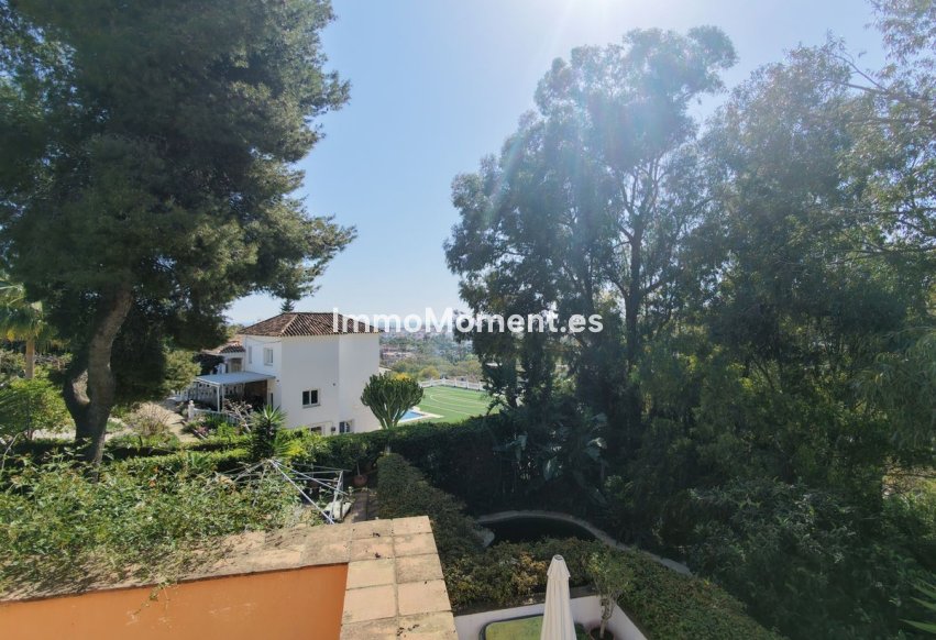 Resale - Detached villa - Estepona - Atalaya