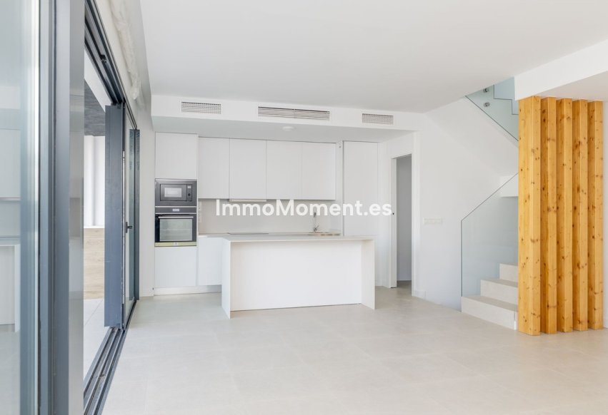 Resale - Detached villa - Estepona - Atalaya