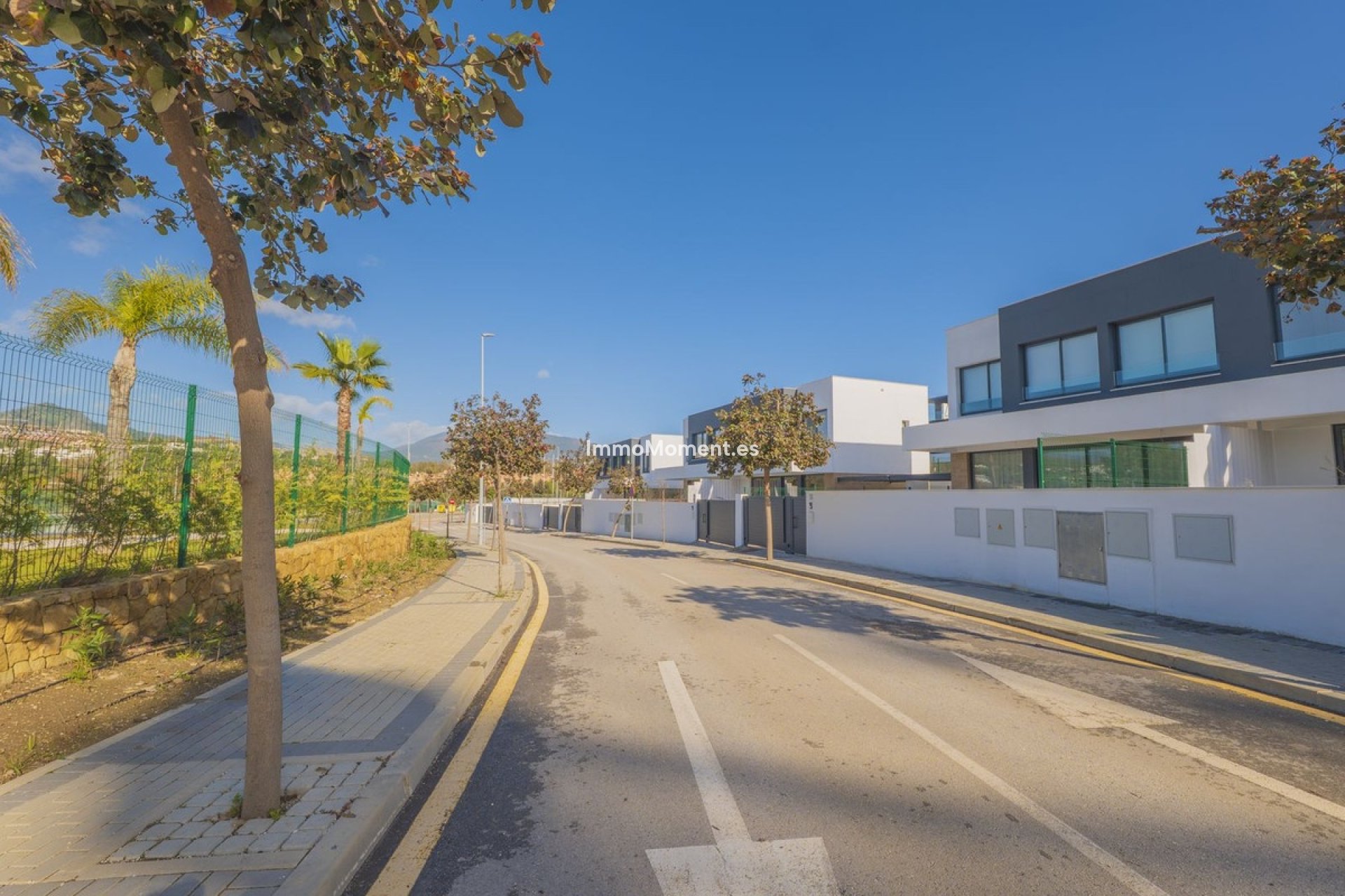 Resale - Detached villa - Estepona - Atalaya