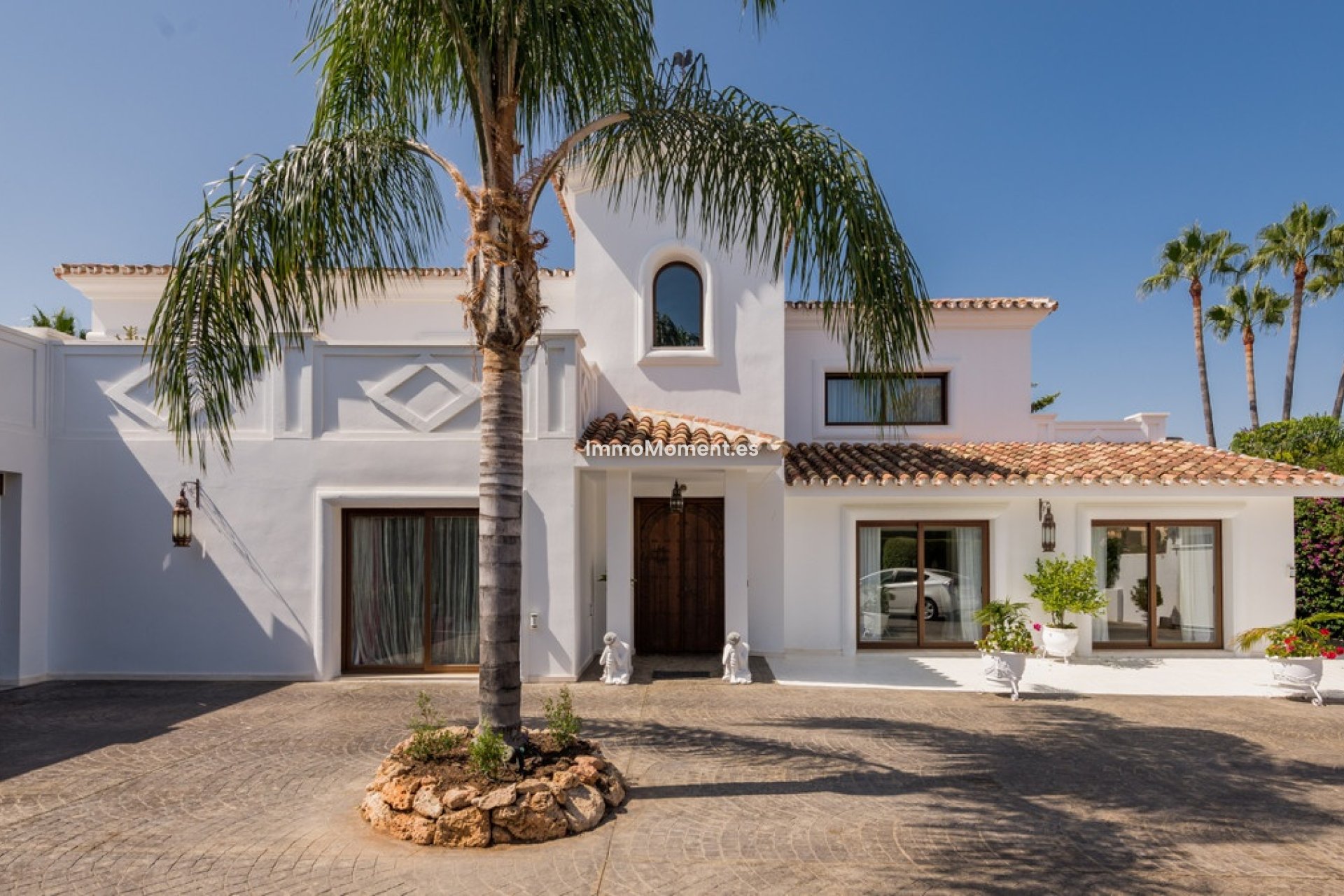 Resale - Detached villa - Estepona - Atalaya