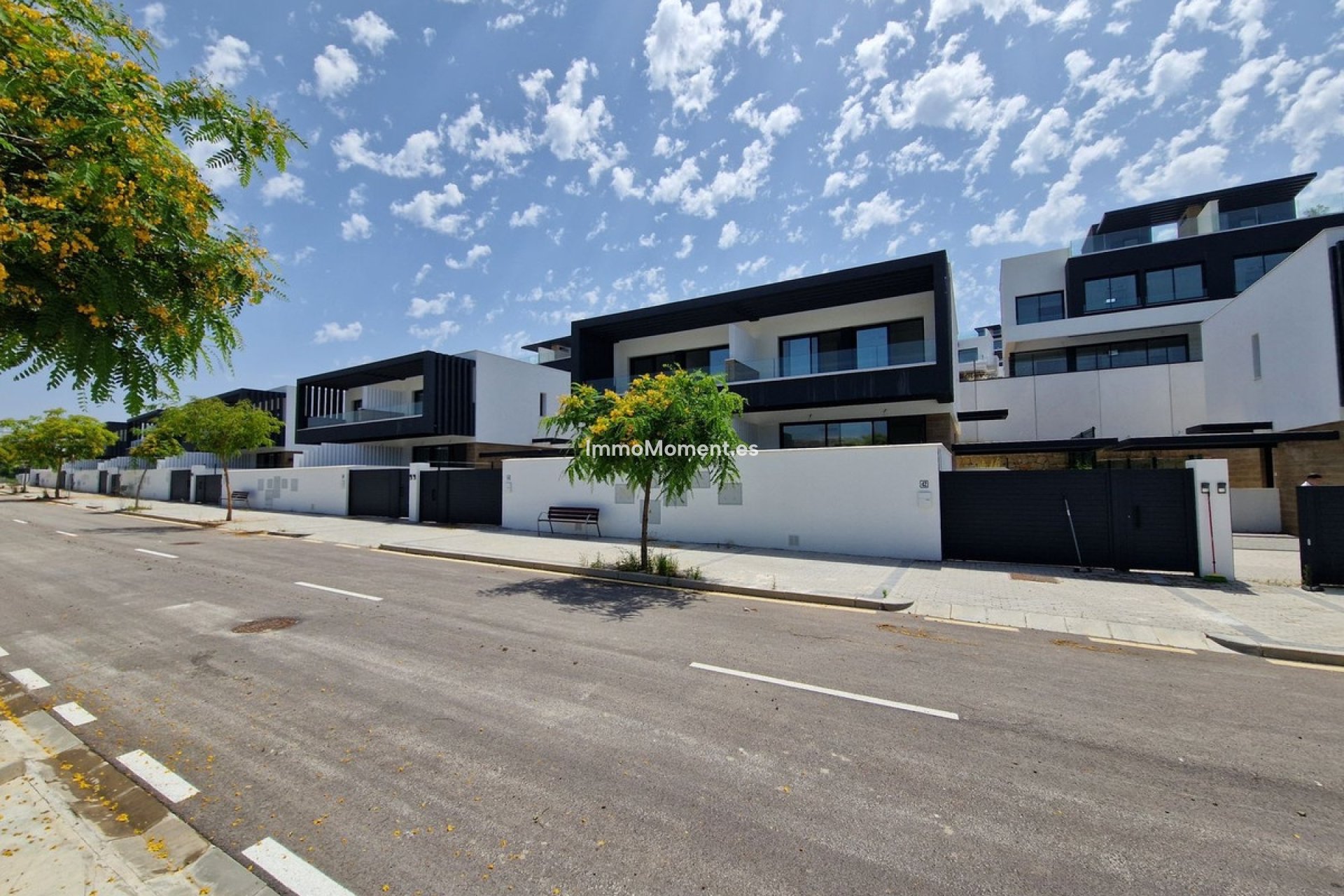 Resale - Detached villa - Estepona - Atalaya