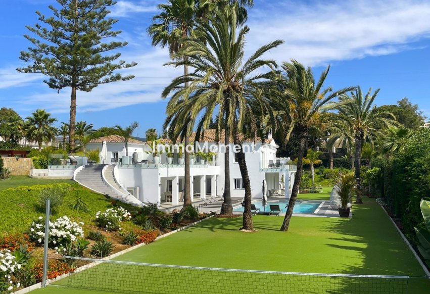 Resale - Detached villa - Estepona - Atalaya