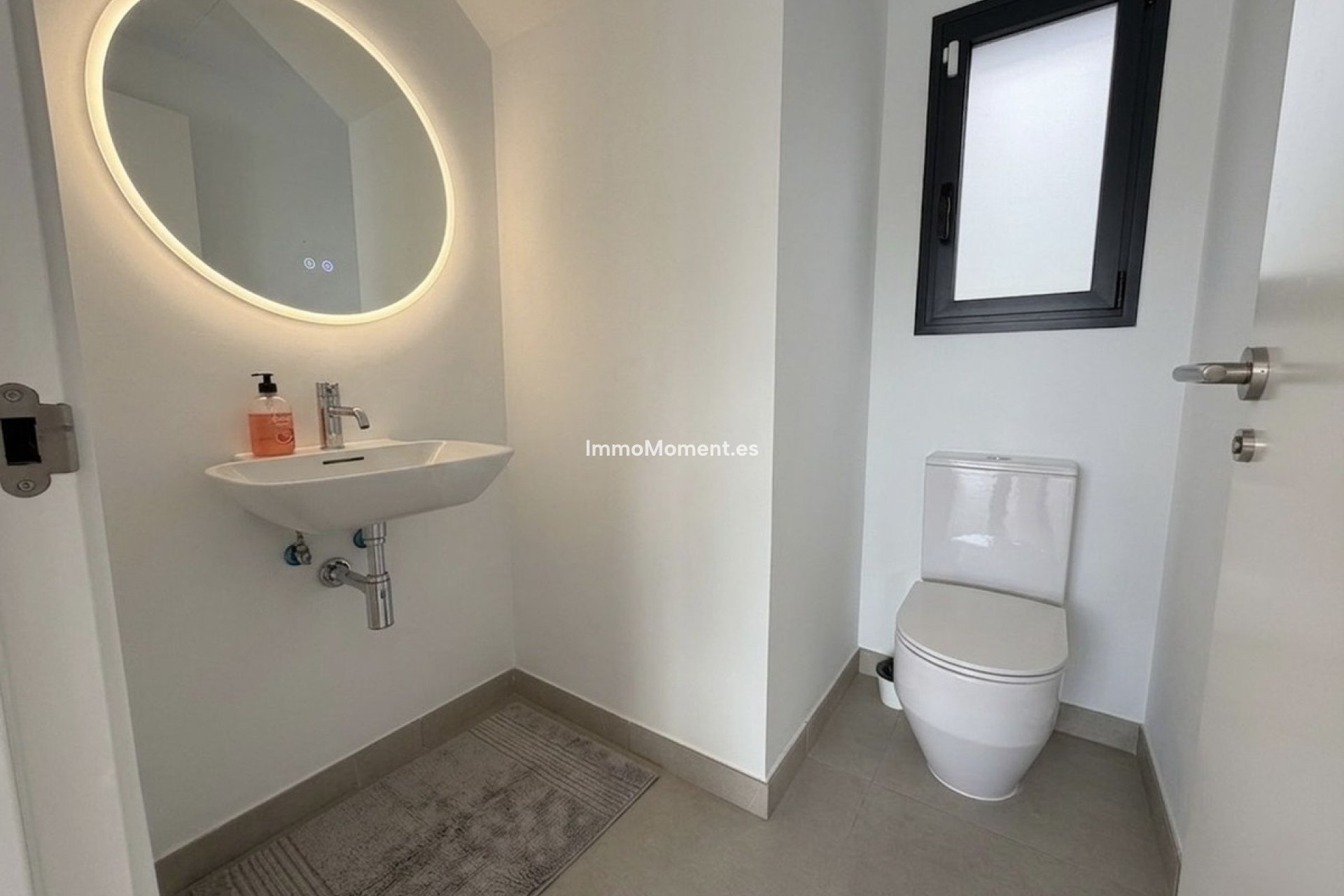 Resale - Detached villa - Estepona - Atalaya