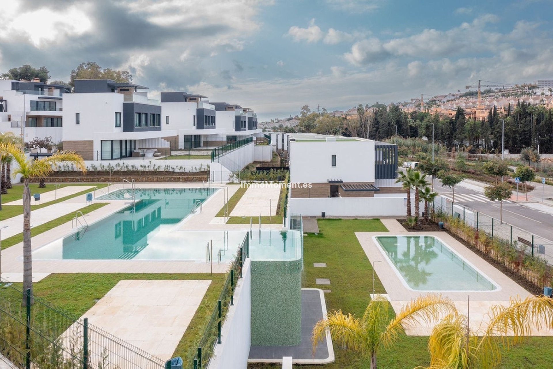 Resale - Detached villa - Estepona - Atalaya