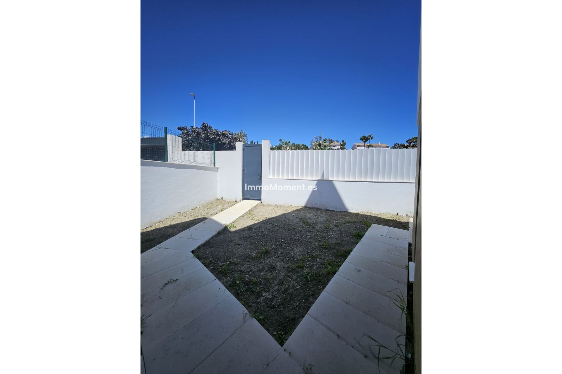Resale - Detached villa - Estepona - Atalaya