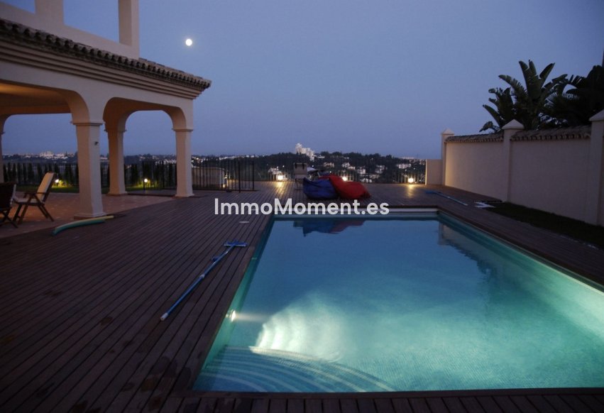 Resale - Detached villa - Estepona - Atalaya