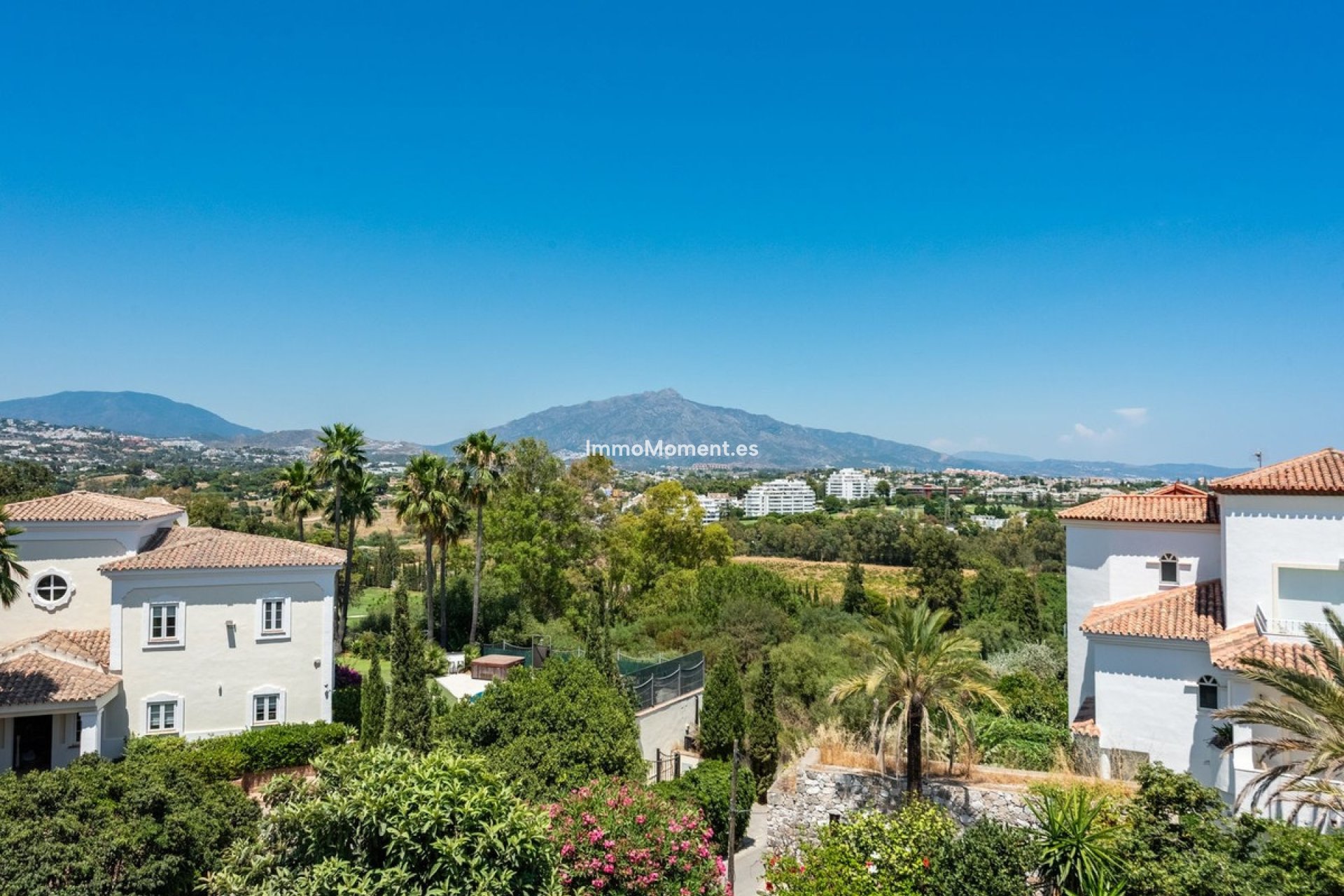 Resale - Detached villa - Estepona - Atalaya