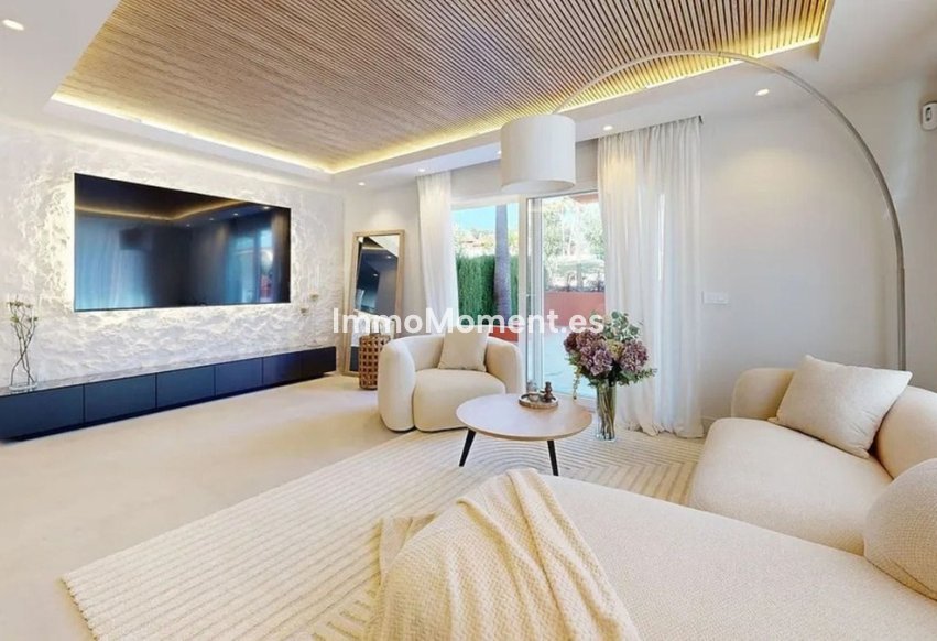 Resale - Detached villa - Estepona - Atalaya