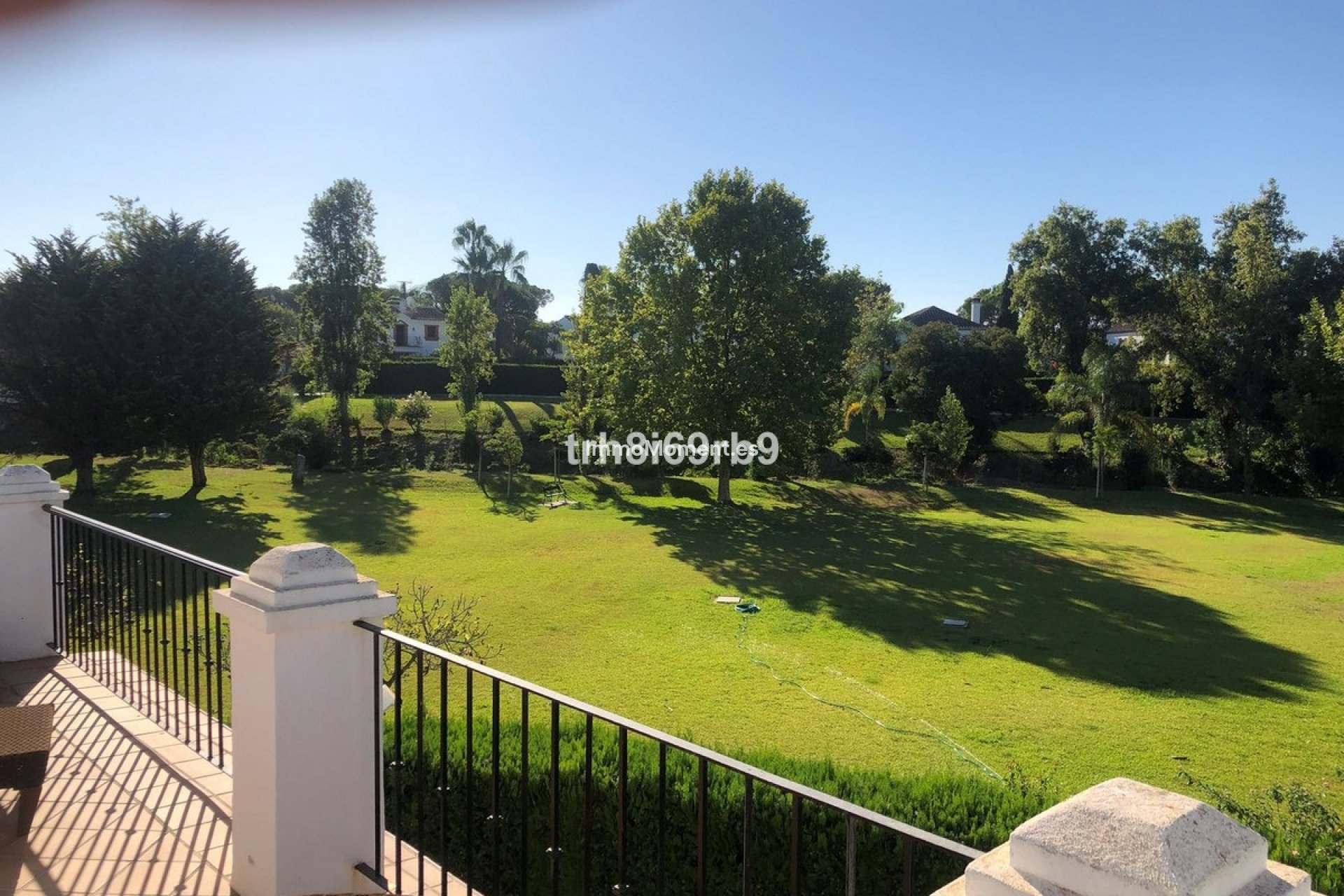 Resale - Detached villa - Estepona - Benamara