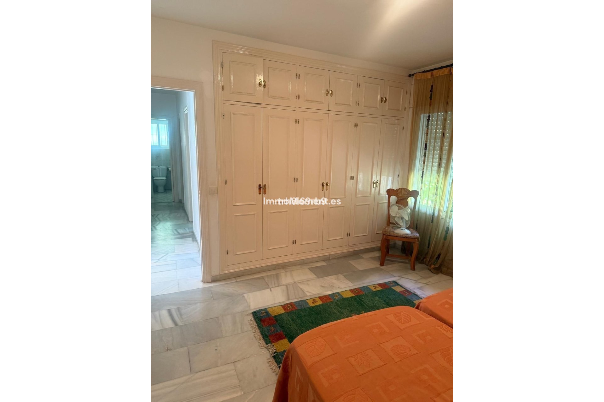 Resale - Detached villa - Estepona - Benamara