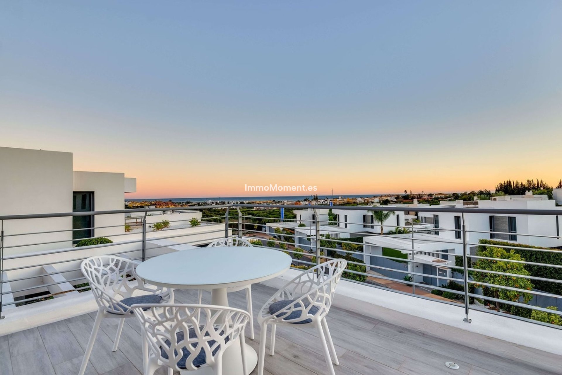 Resale - Detached villa - Estepona - Cancelada