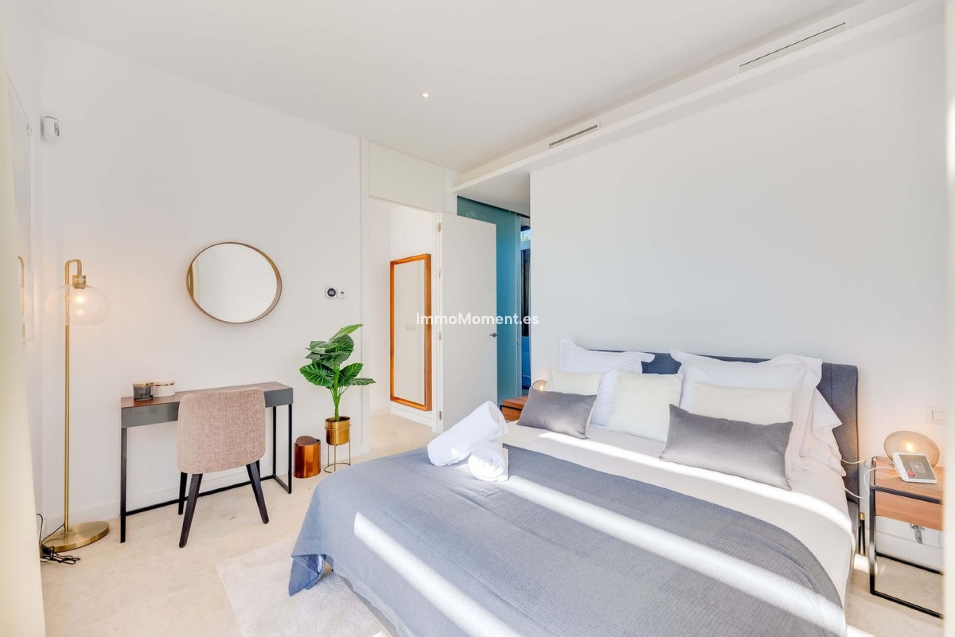 Resale - Detached villa - Estepona - Cancelada