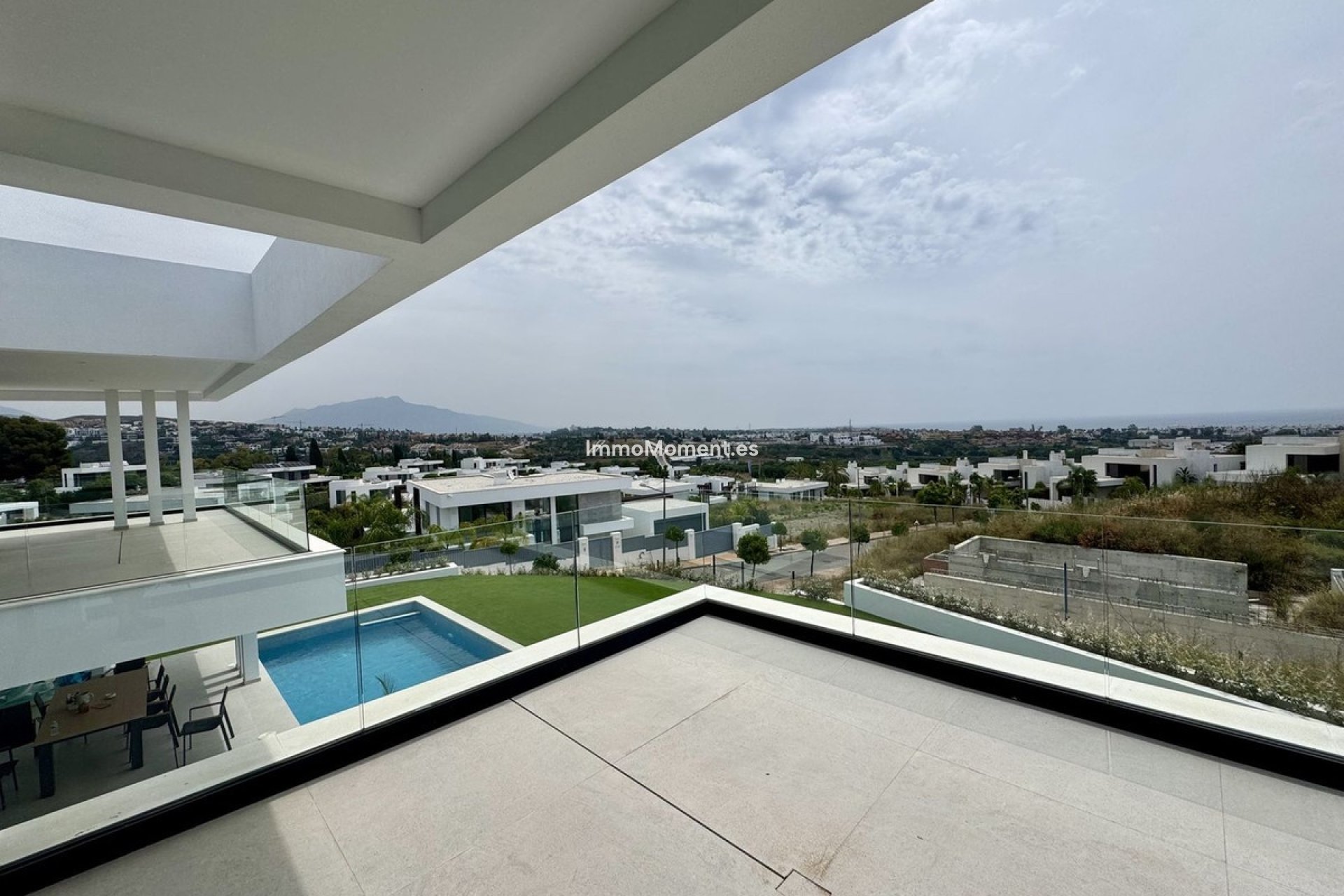 Resale - Detached villa - Estepona - Cancelada