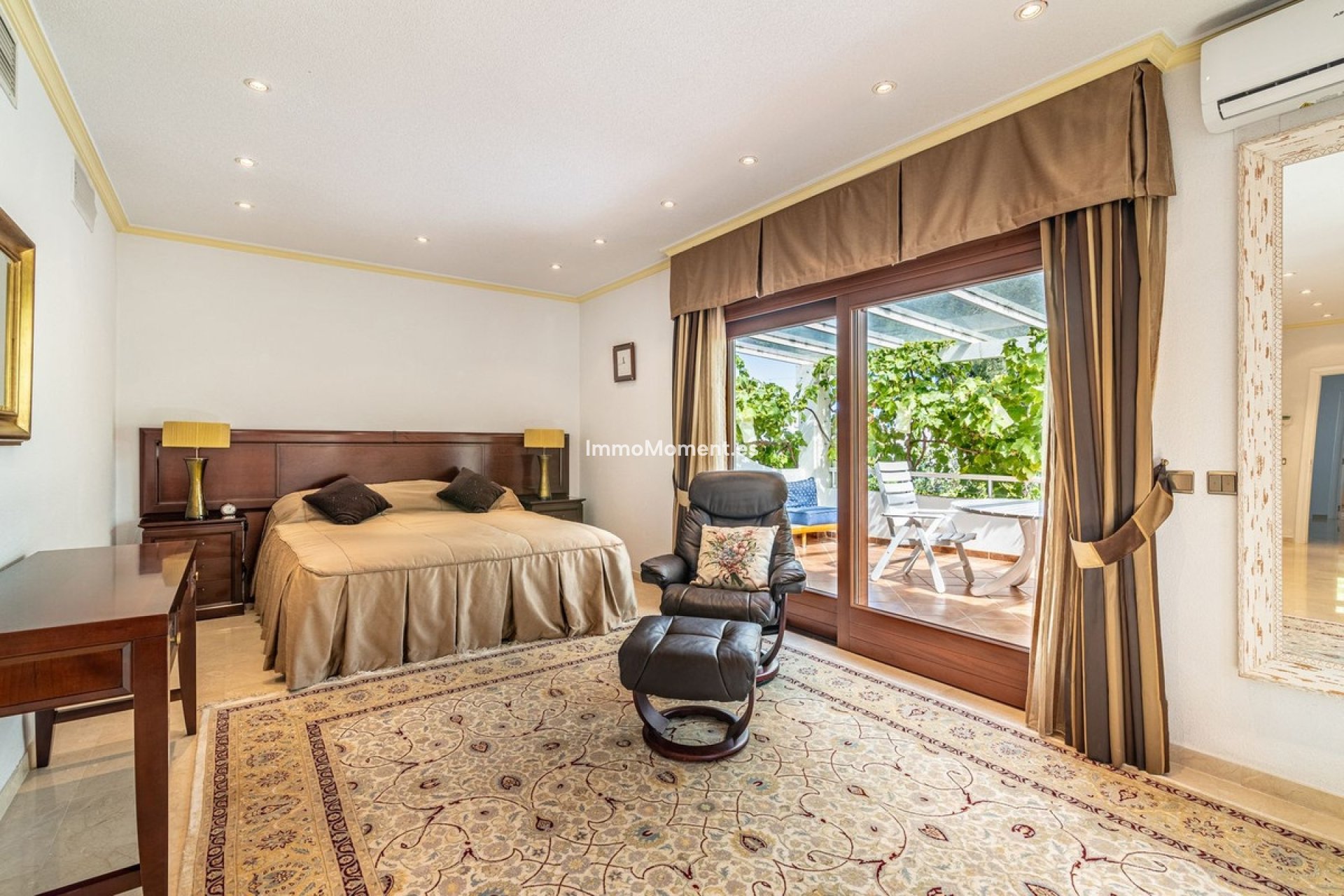 Resale - Detached villa - Estepona - Cancelada