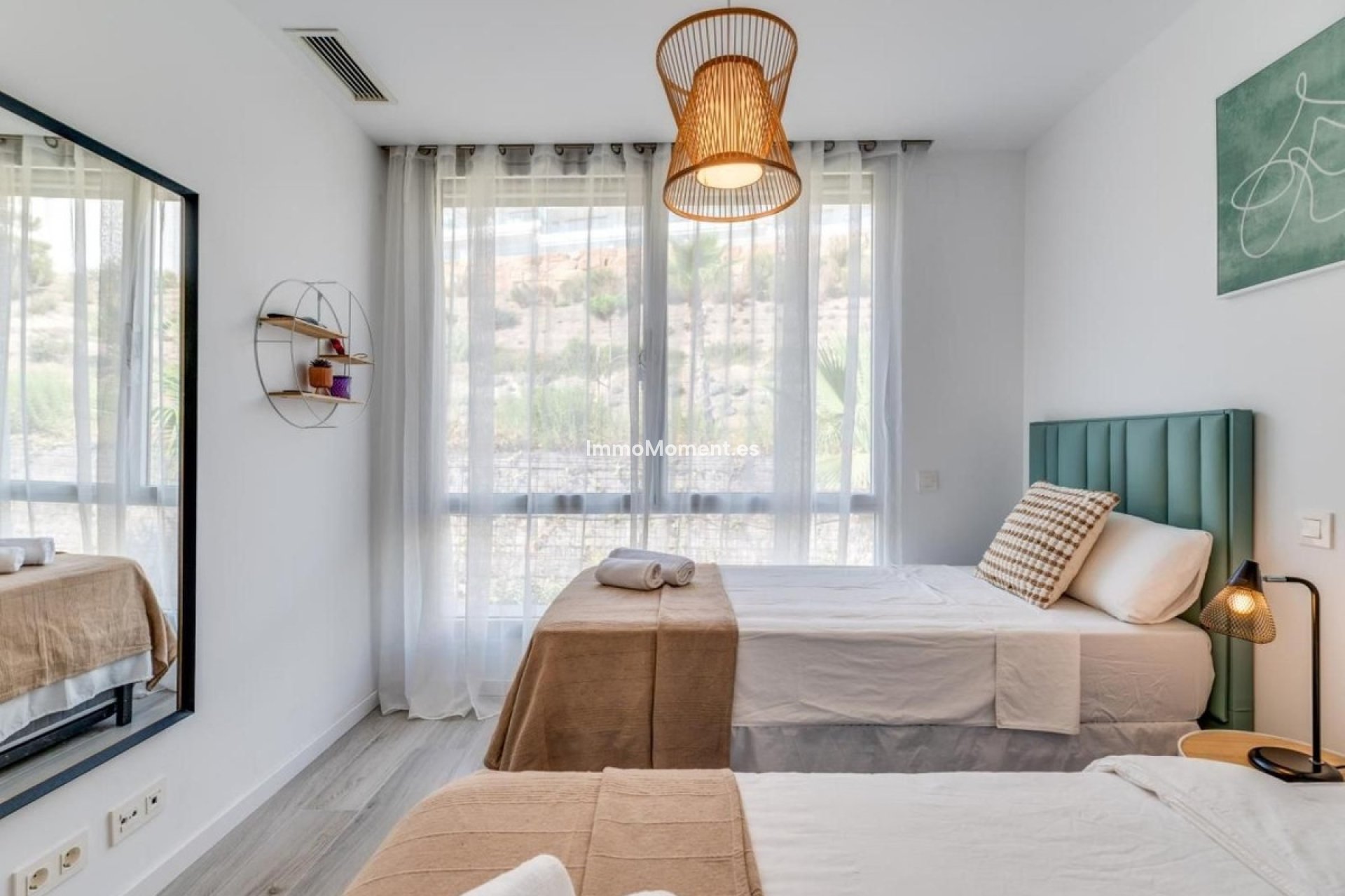 Resale - Detached villa - Estepona - Cancelada
