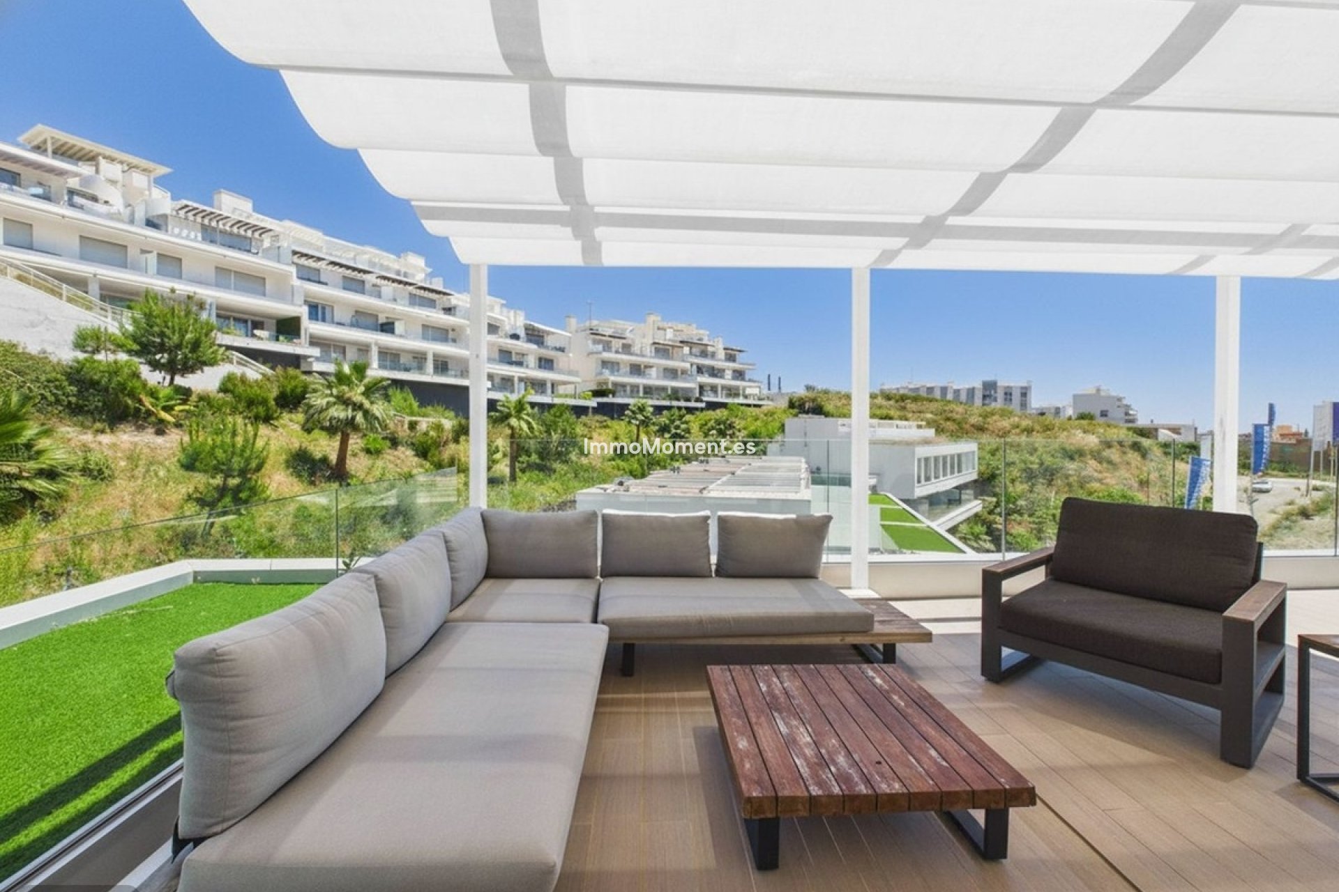 Resale - Detached villa - Estepona - Cancelada