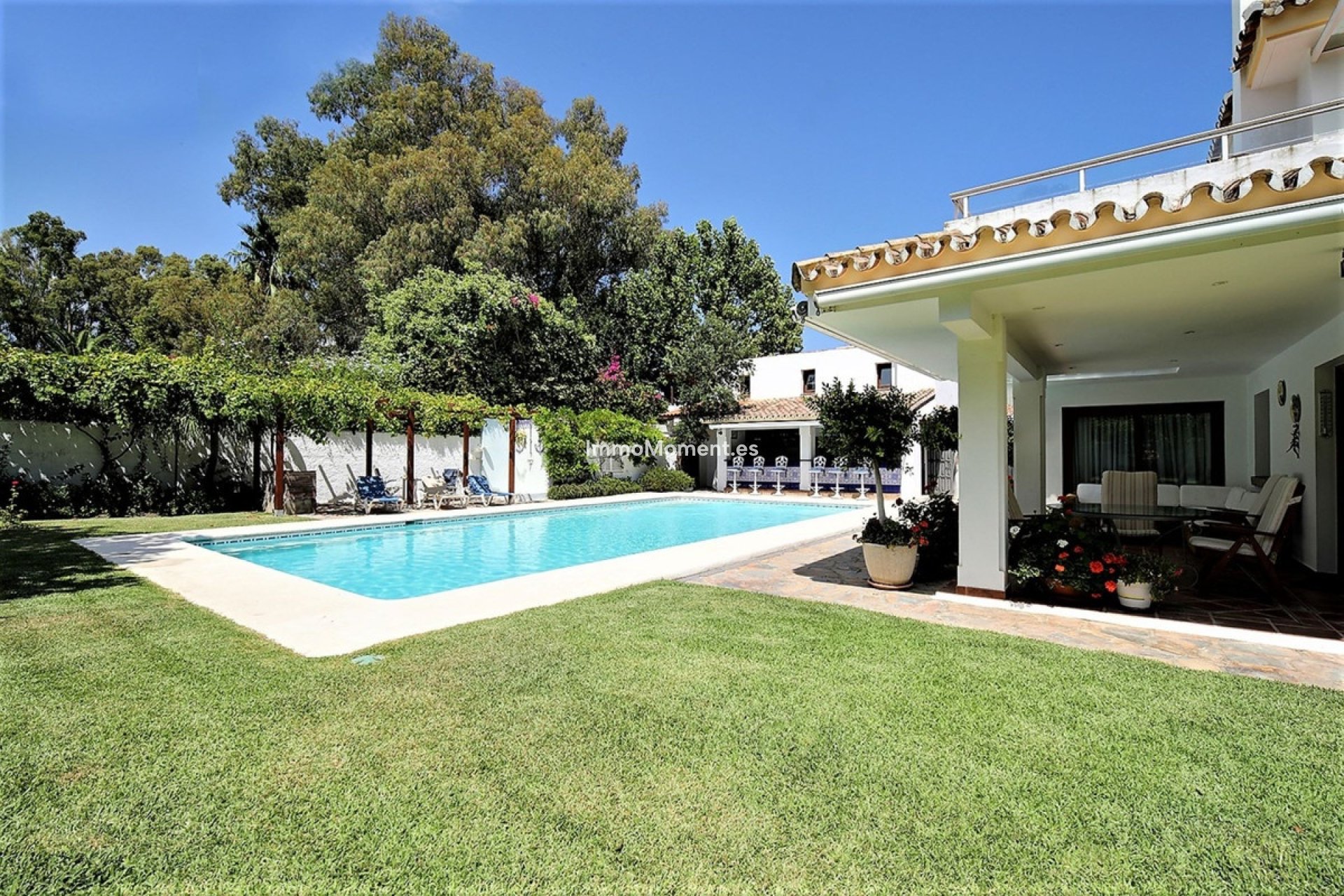 Resale - Detached villa - Estepona - Costalita