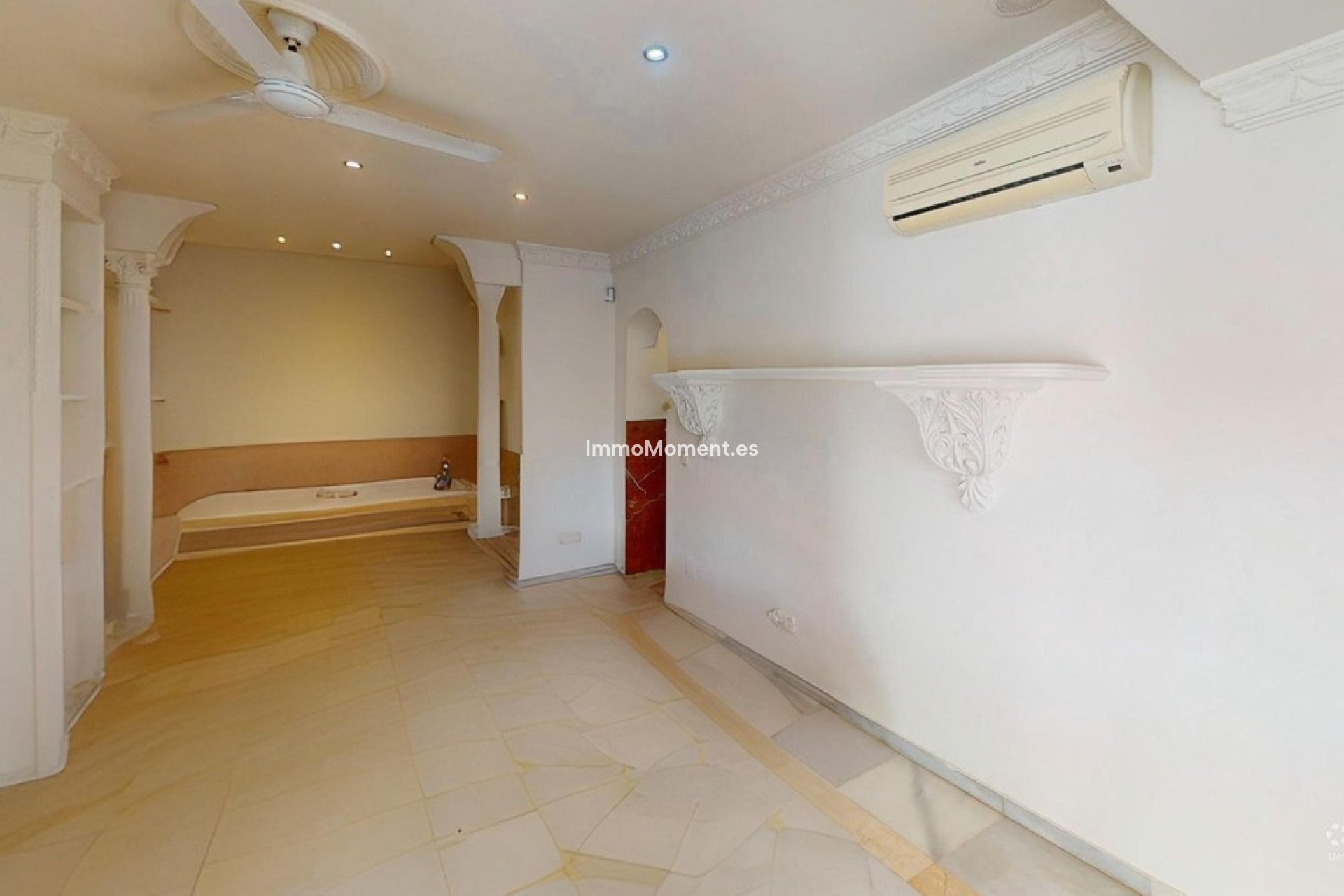 Resale - Detached villa - Estepona - Costalita