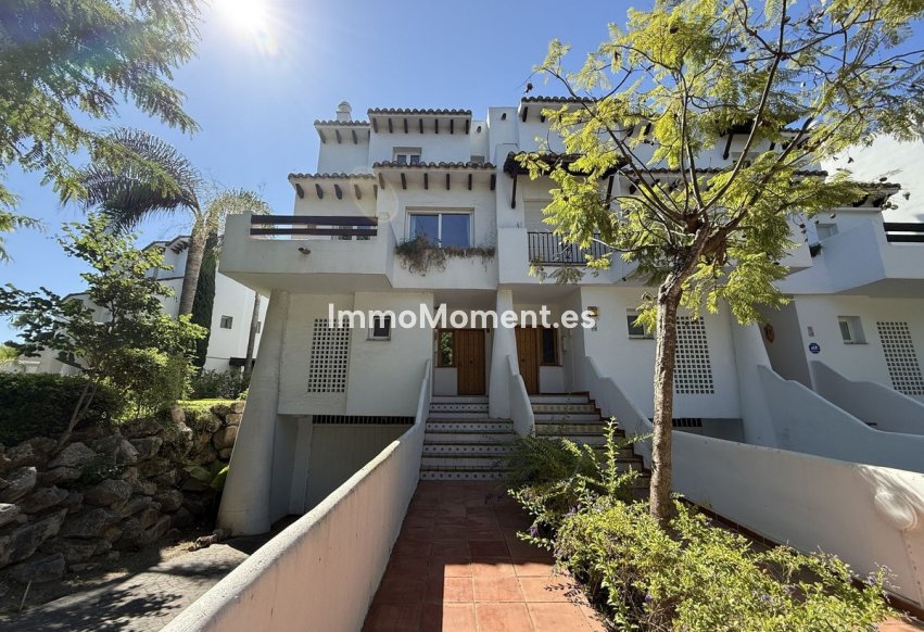 Resale - Detached villa - Estepona - Costalita