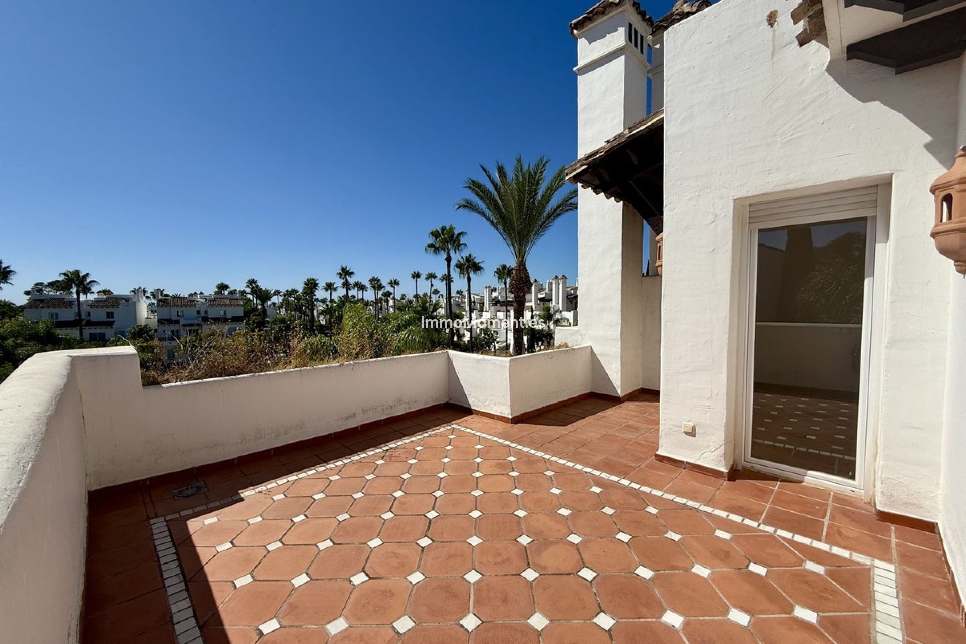 Resale - Detached villa - Estepona - Costalita