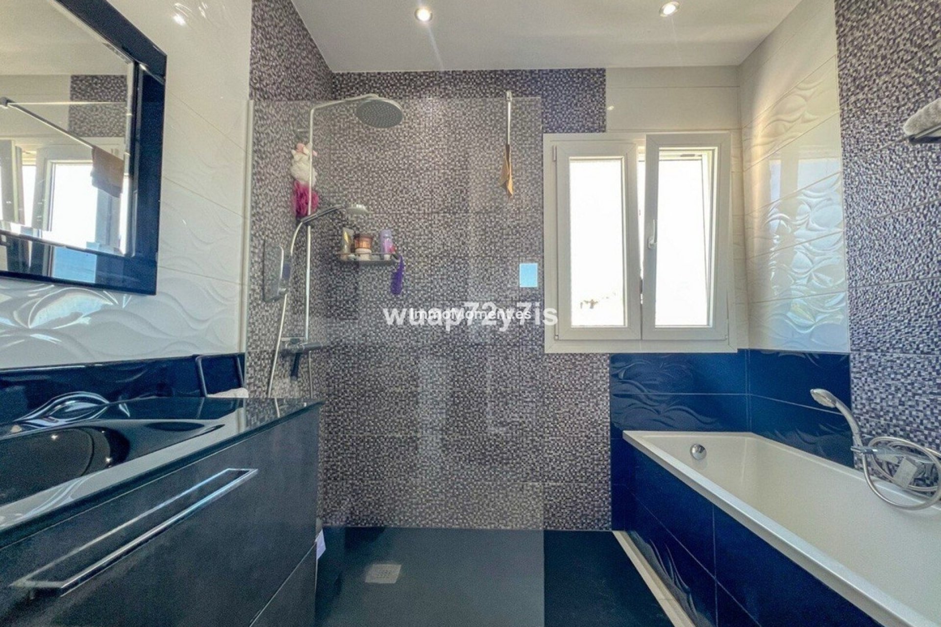 Resale - Detached villa - Estepona - Costalita