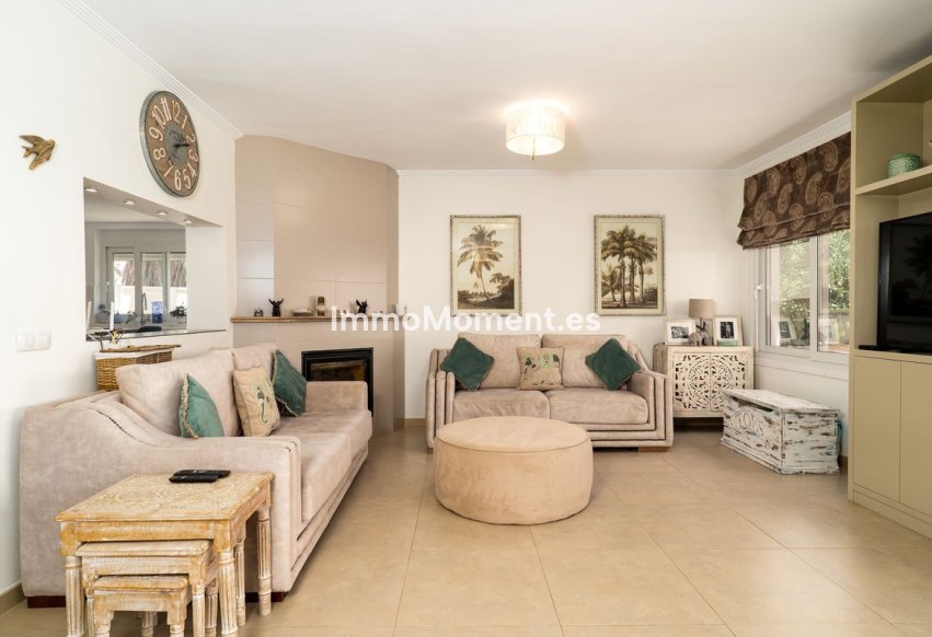 Resale - Detached villa - Estepona - El Padron