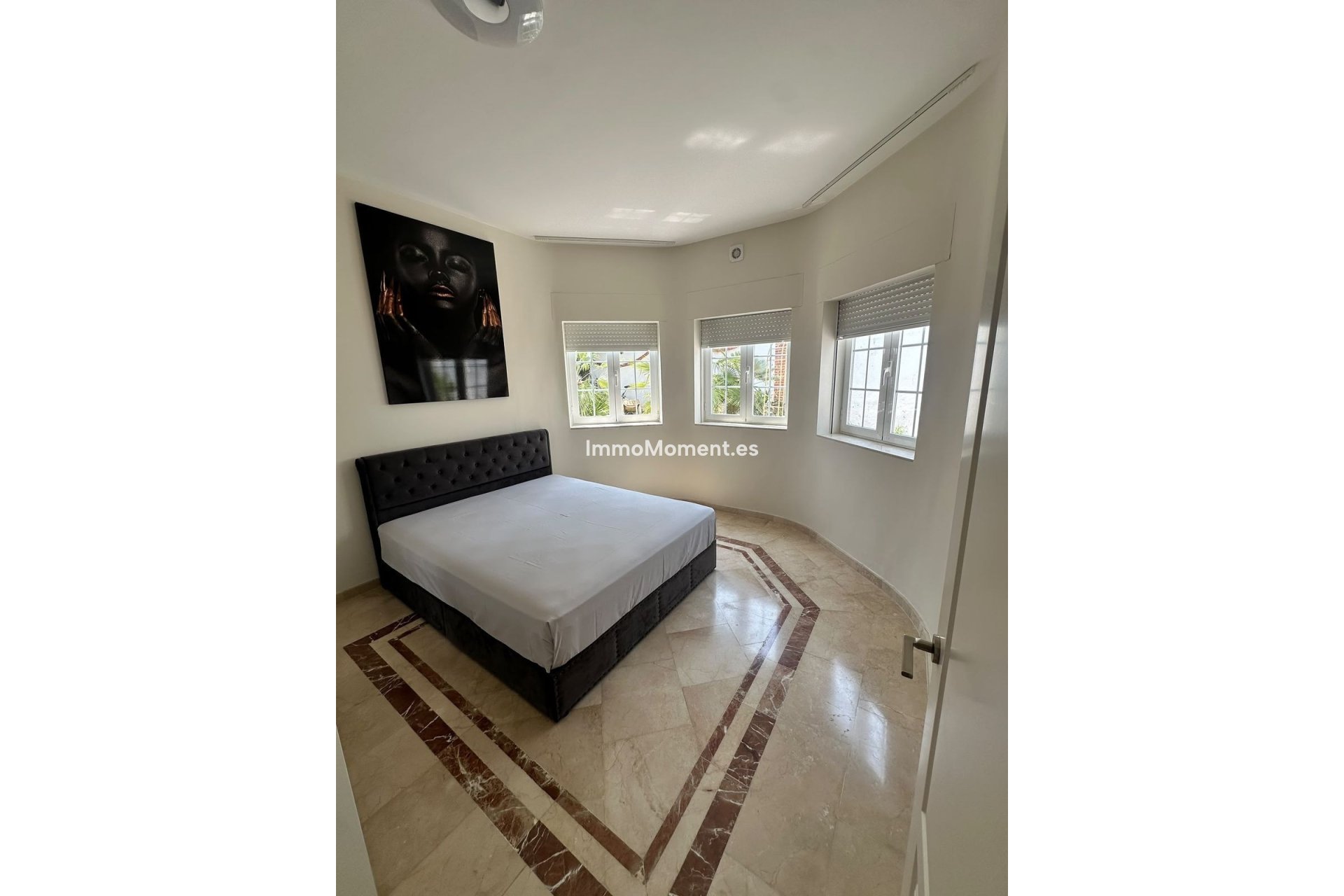 Resale - Detached villa - Estepona - Estepona Centro