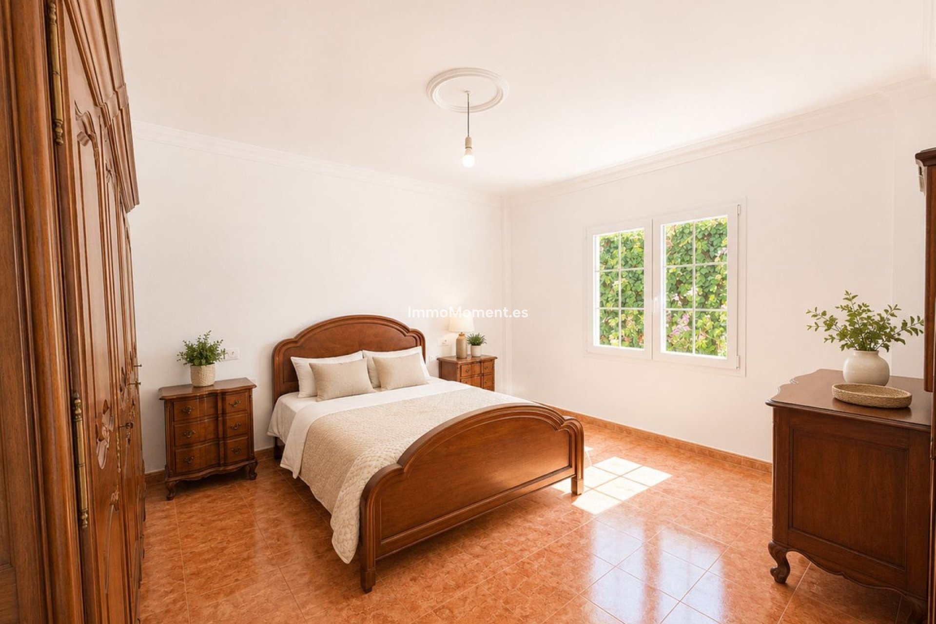 Resale - Detached villa - Estepona - Estepona Centro
