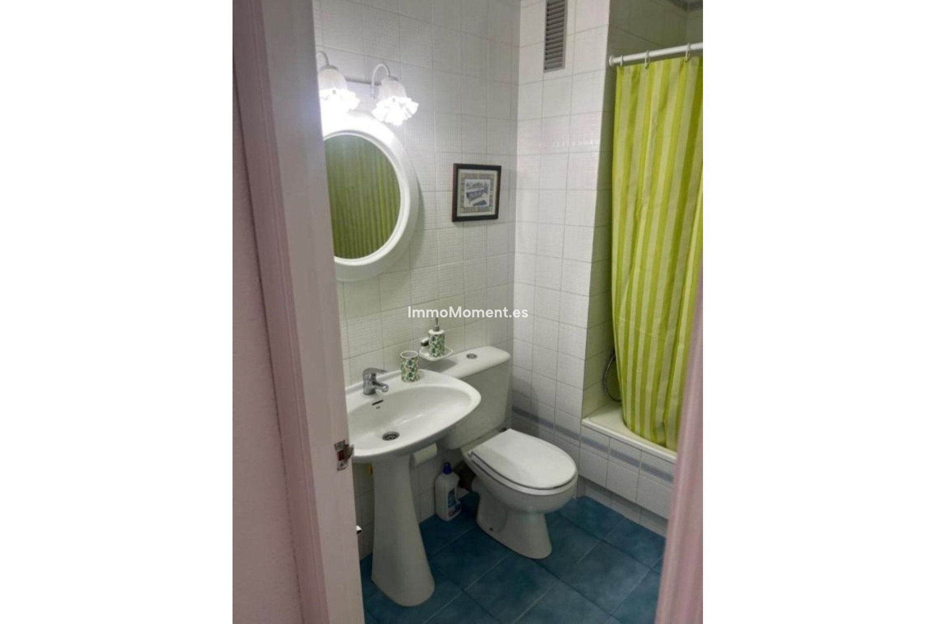Resale - Detached villa - Estepona - Estepona Centro
