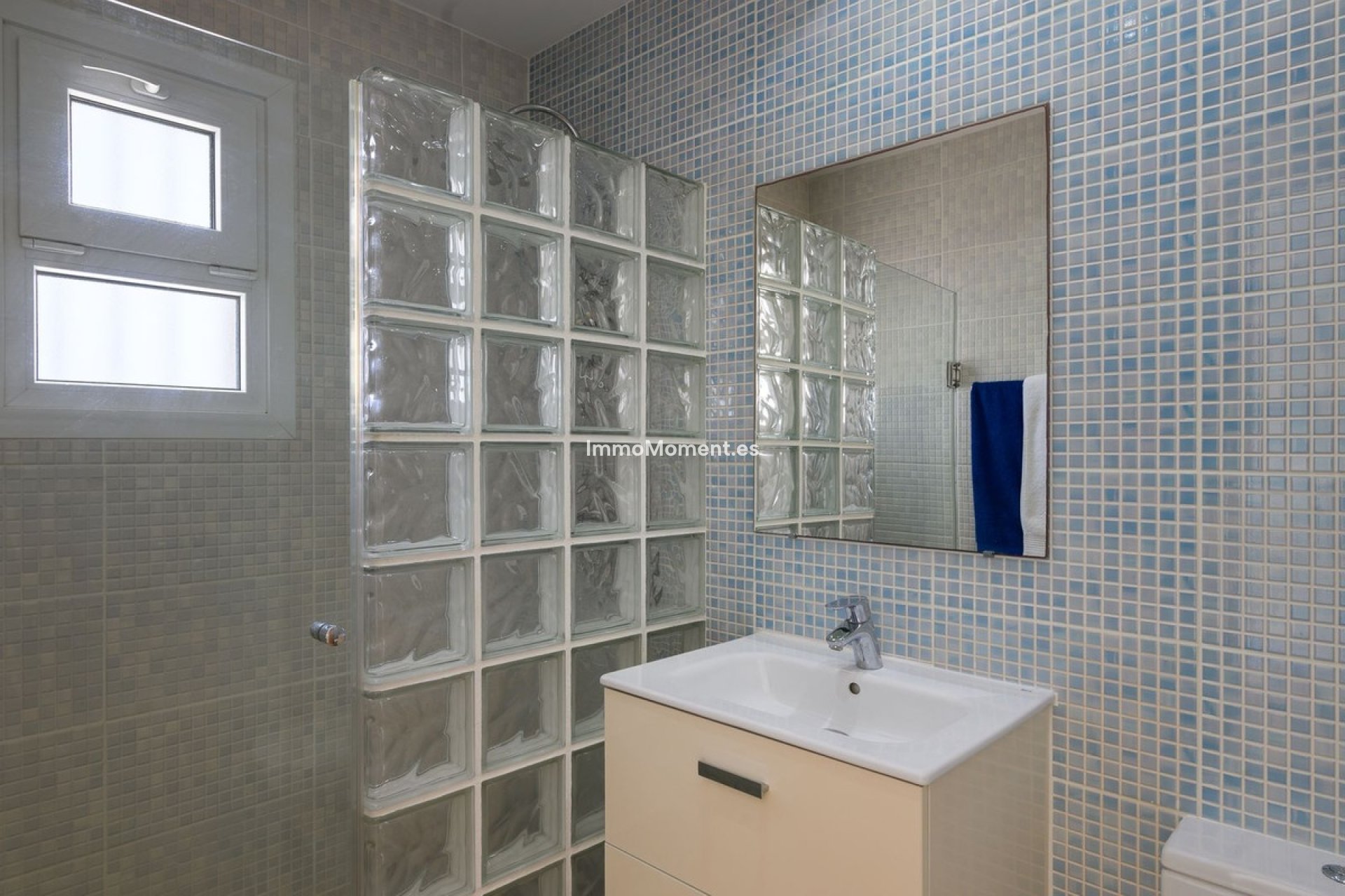 Resale - Detached villa - Estepona - Estepona Centro