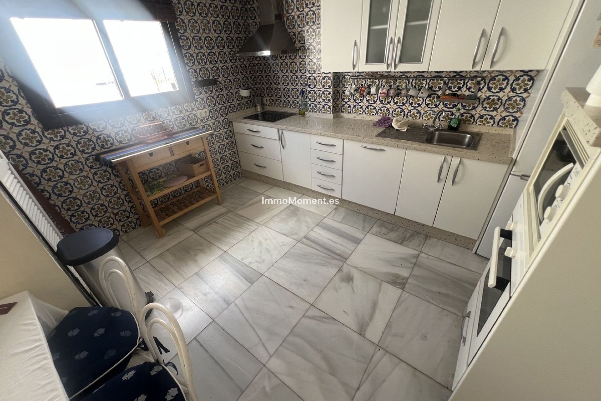 Resale - Detached villa - Estepona - Estepona Centro
