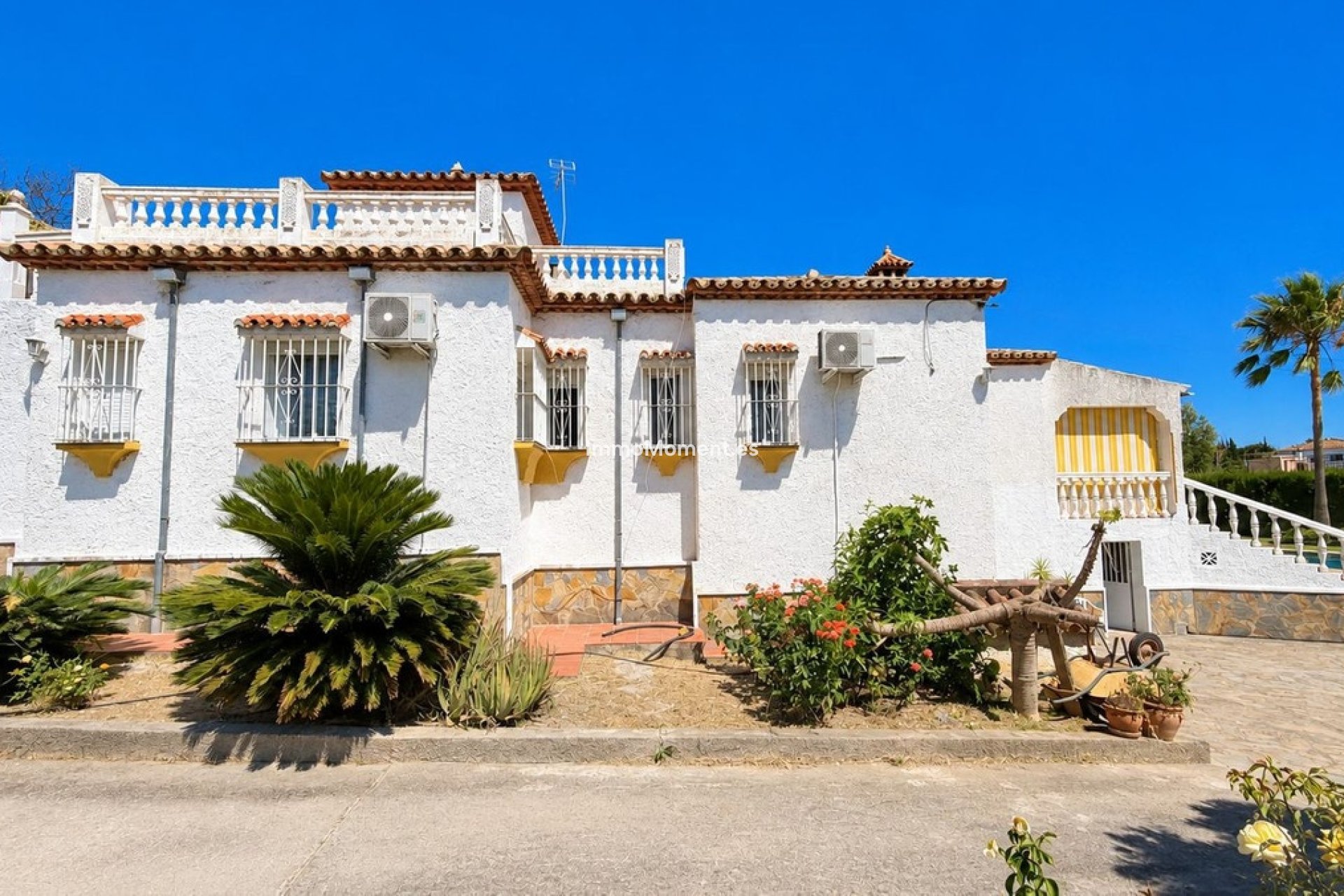 Resale - Detached villa - Estepona - Estepona Centro