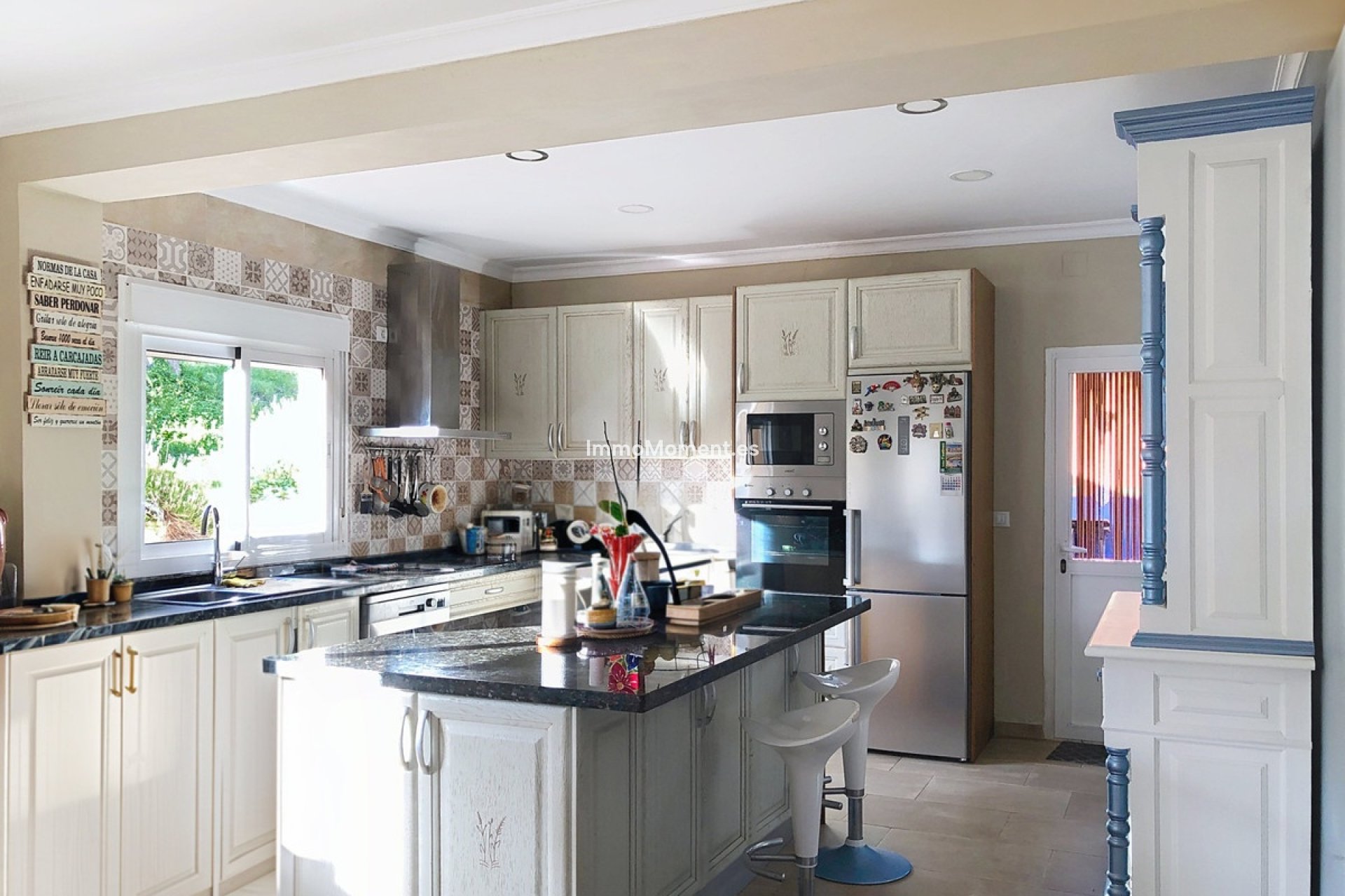 Resale - Detached villa - Estepona - Estepona Centro