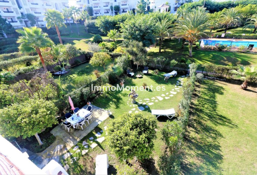 Resale - Detached villa - Estepona - Estepona Centro