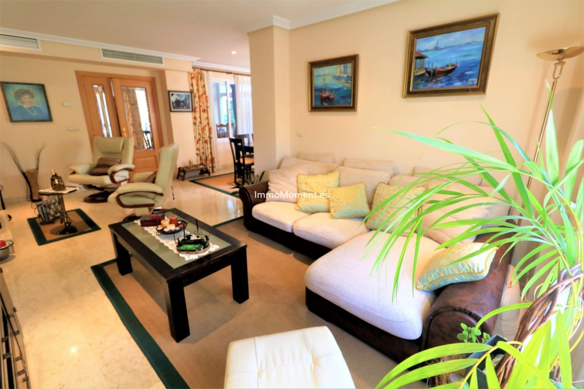 Resale - Detached villa - Estepona - Estepona Centro