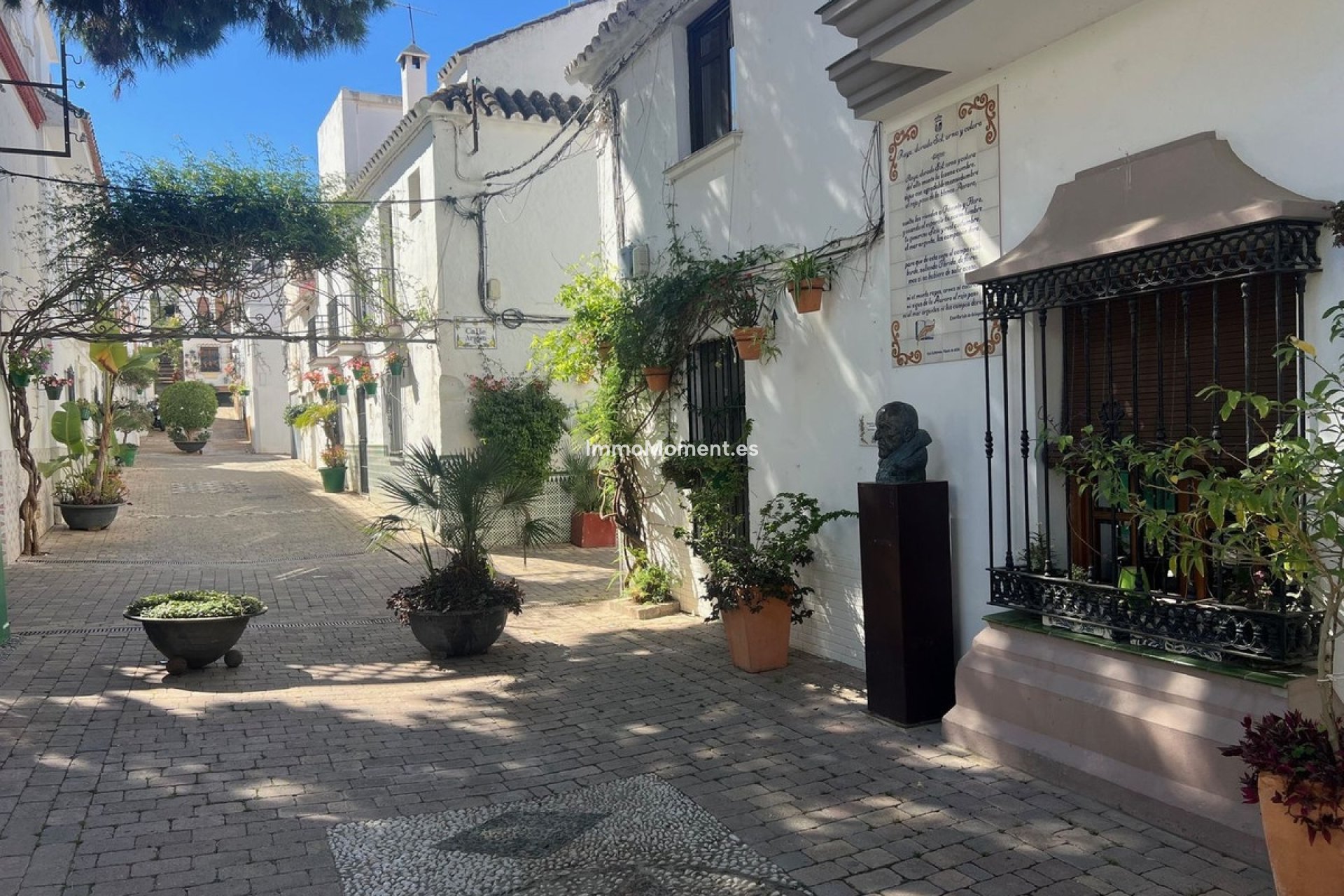 Resale - Detached villa - Estepona - Estepona Centro