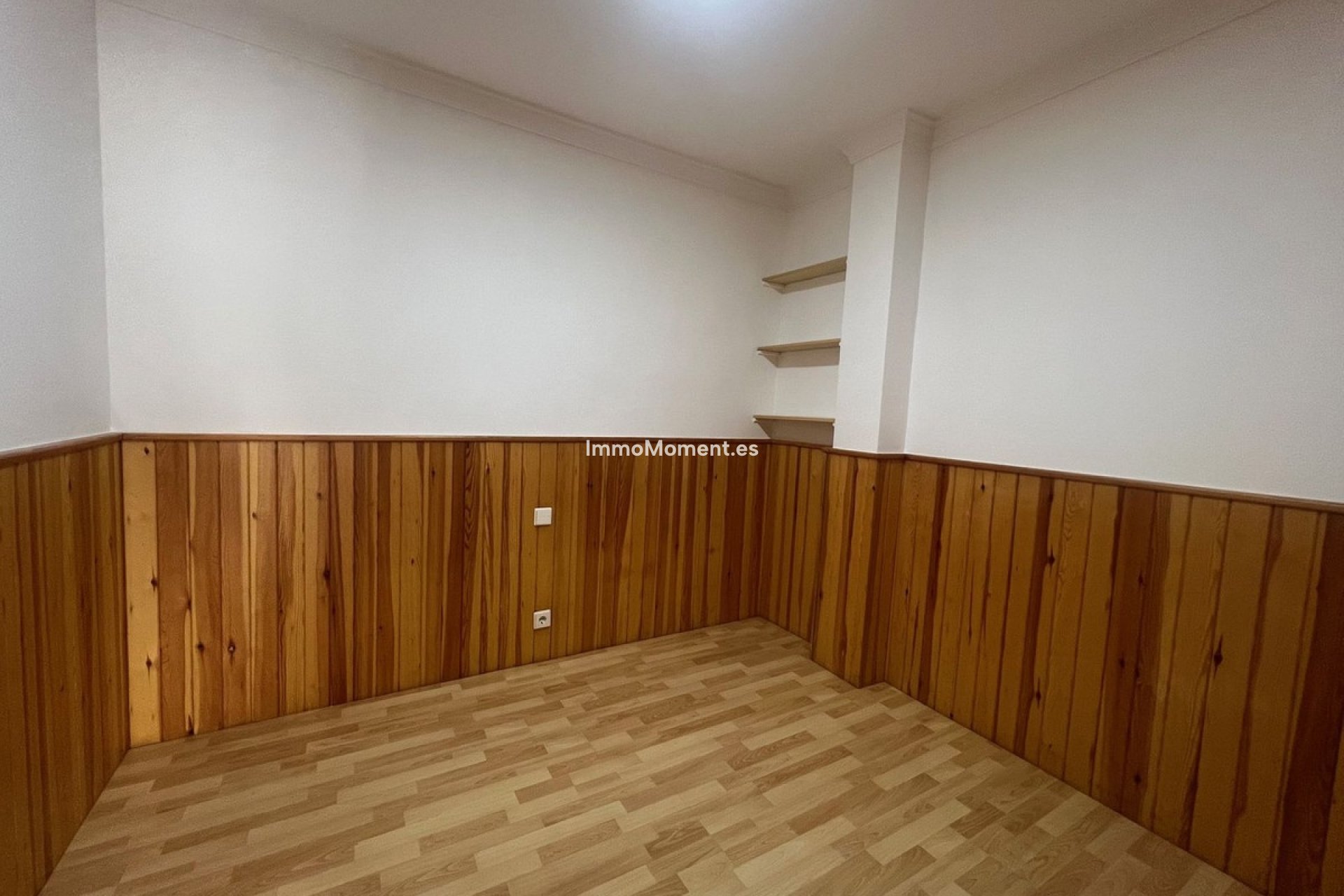 Resale - Detached villa - Estepona - Estepona Centro