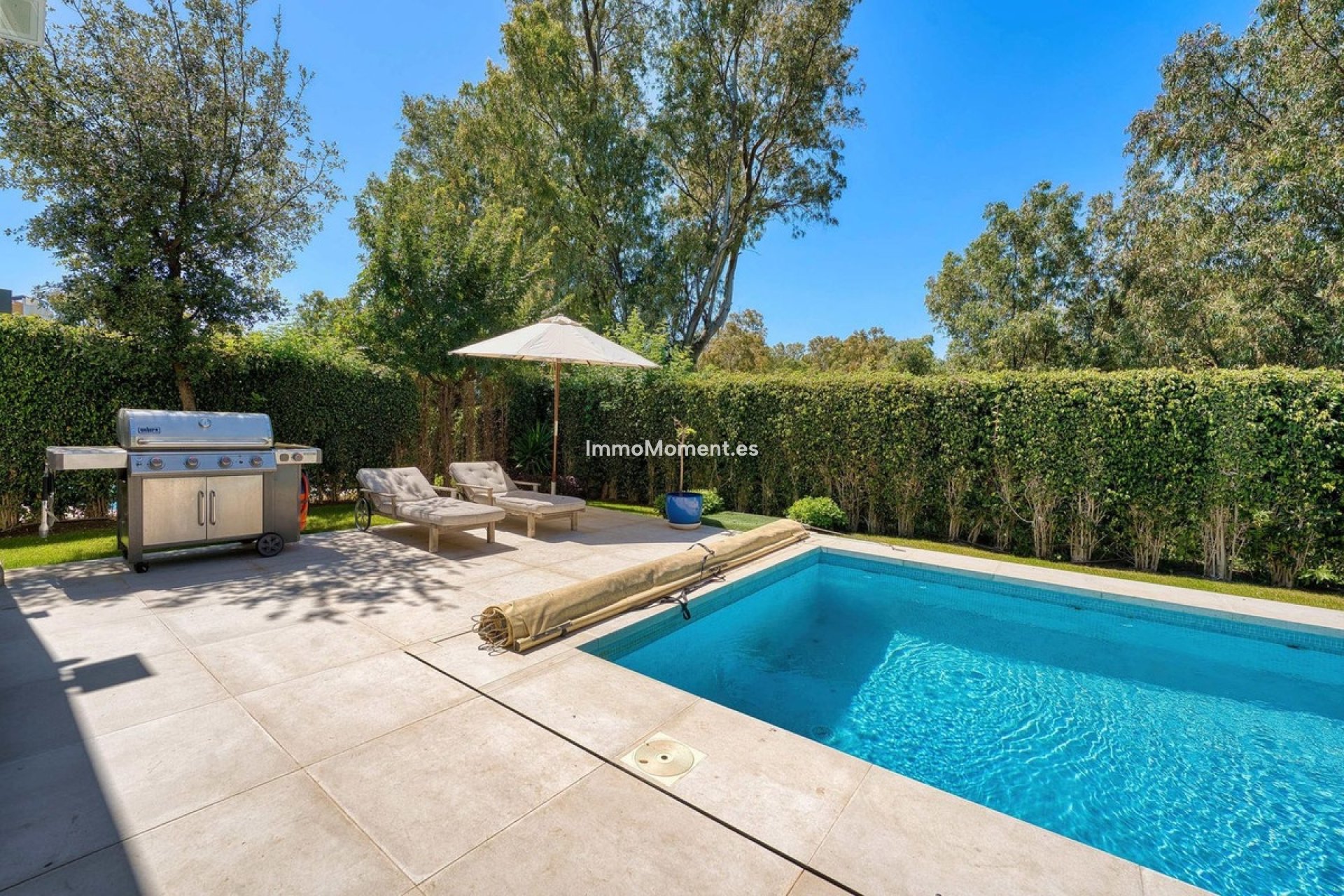 Resale - Detached villa - Estepona - Estepona Centro