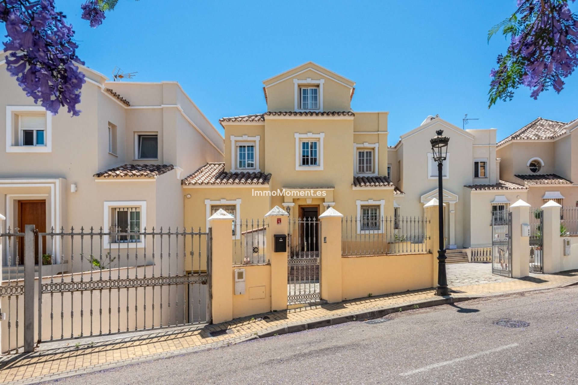 Resale - Detached villa - Estepona - Estepona Centro