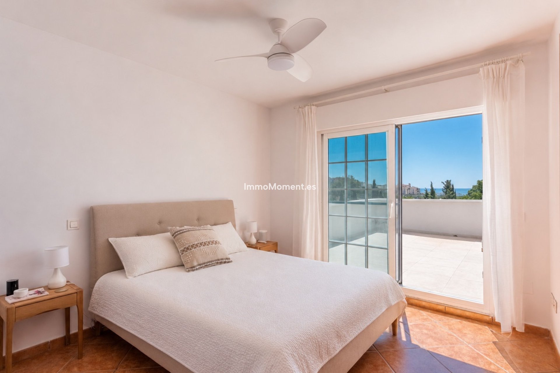 Resale - Detached villa - Estepona - Estepona Centro
