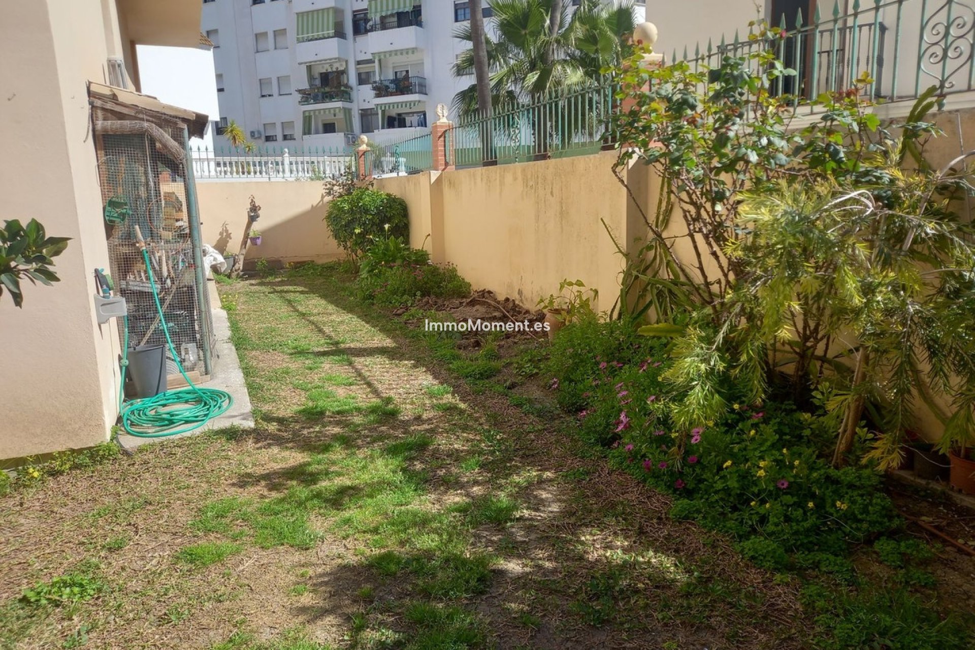 Resale - Detached villa - Estepona - Estepona Centro