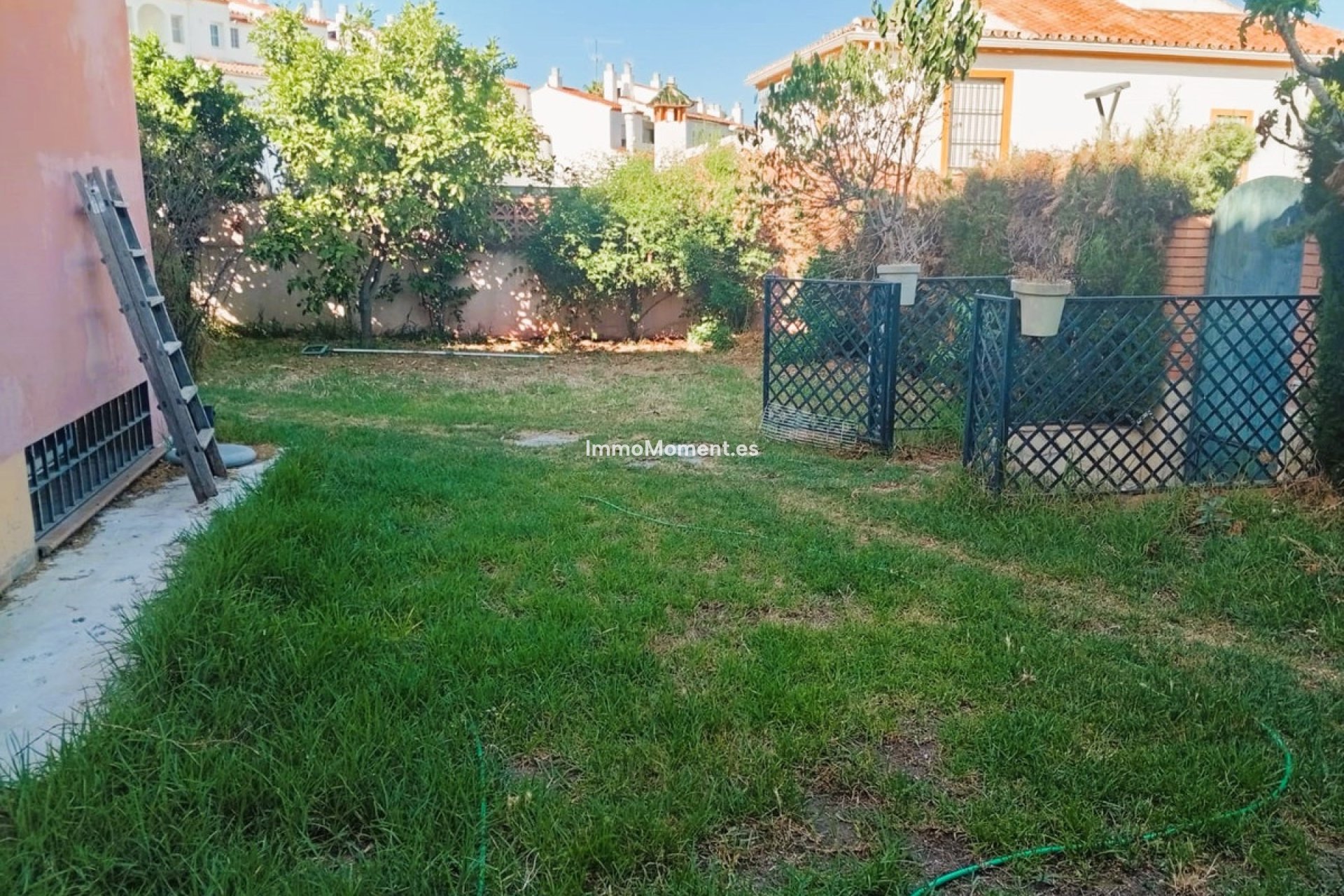 Resale - Detached villa - Estepona - Estepona Centro