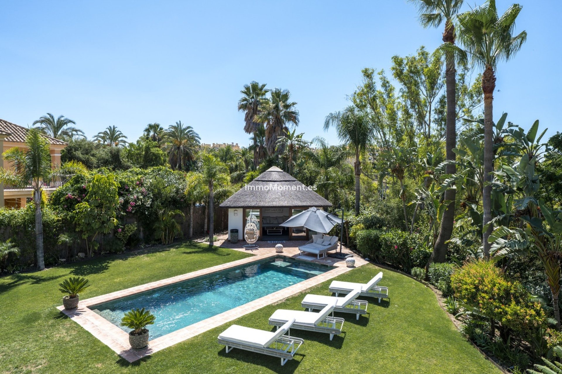 Resale - Detached villa - Estepona - Estepona Centro