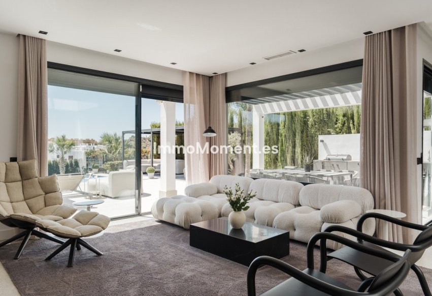Resale - Detached villa - Estepona - Estepona Centro
