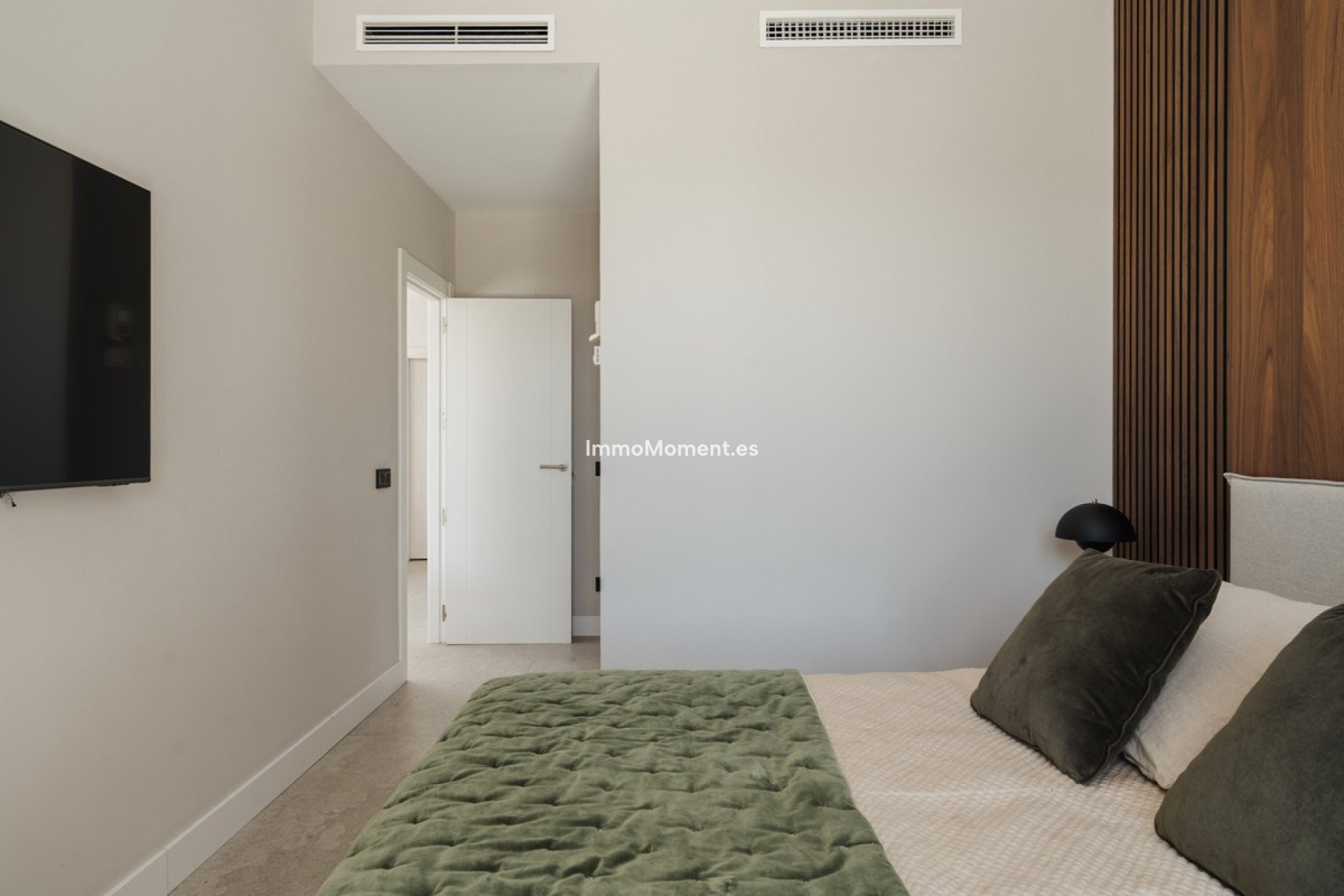 Resale - Detached villa - Estepona - Estepona Centro