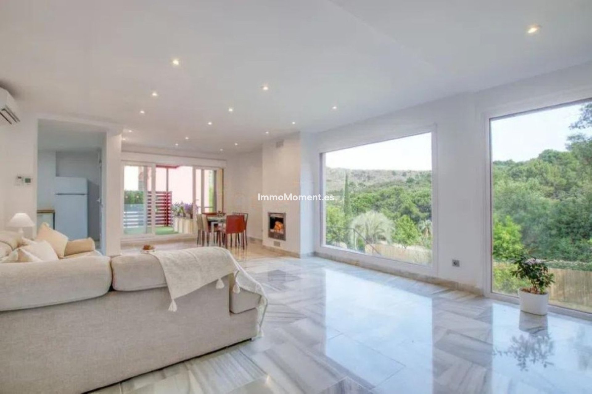 Resale - Detached villa - Estepona - Estepona Centro